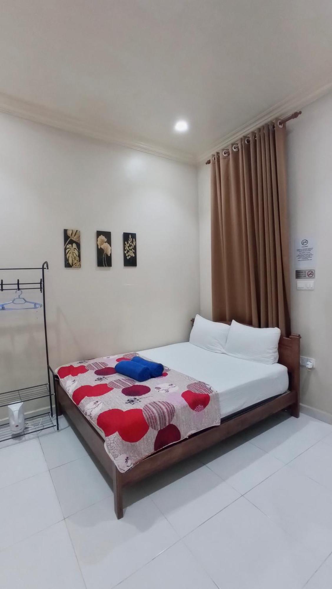 Desa Besut Inn Kampung Kuala Besut Quarto foto
