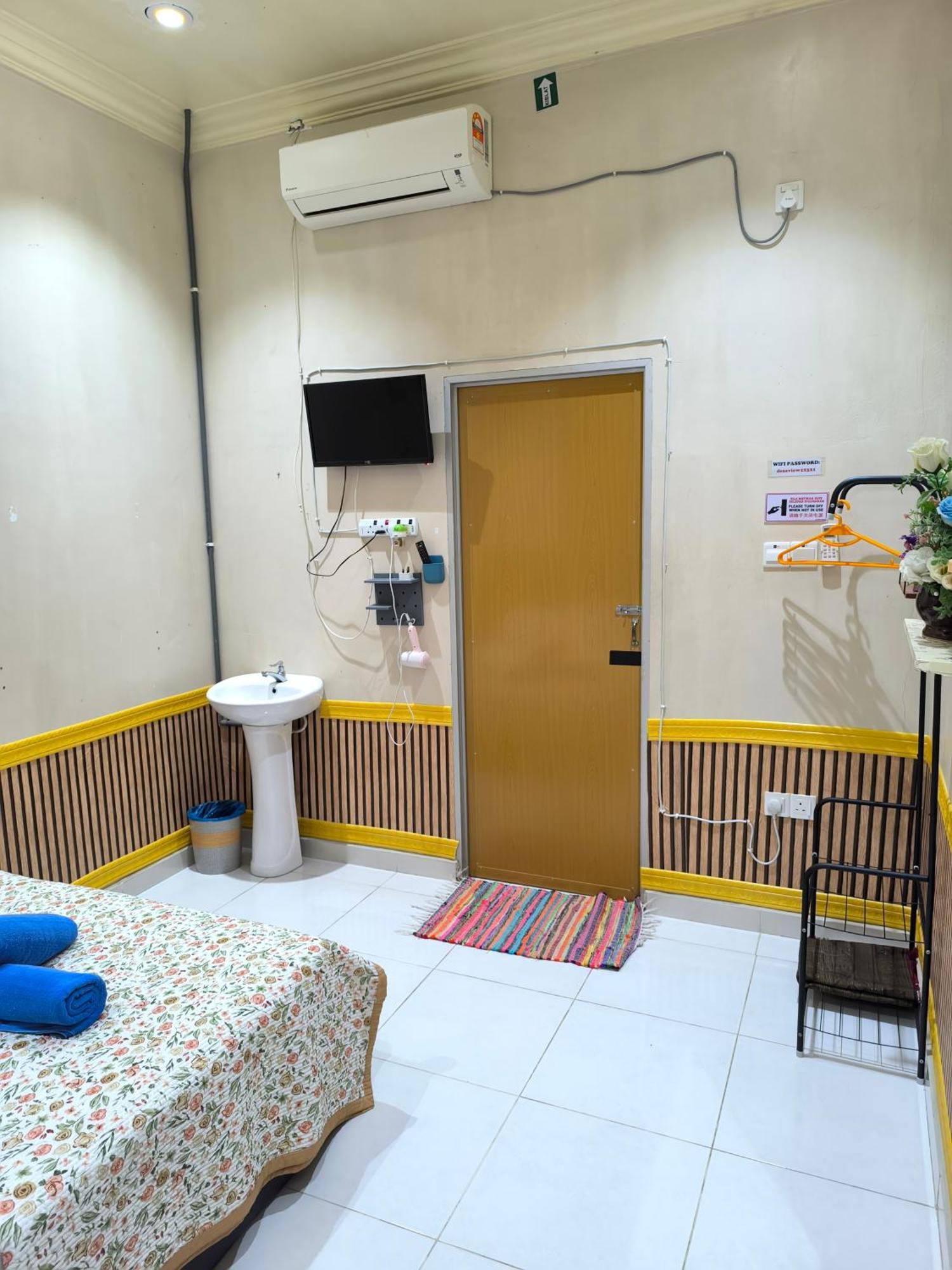 Desa Besut Inn Kampung Kuala Besut Quarto foto